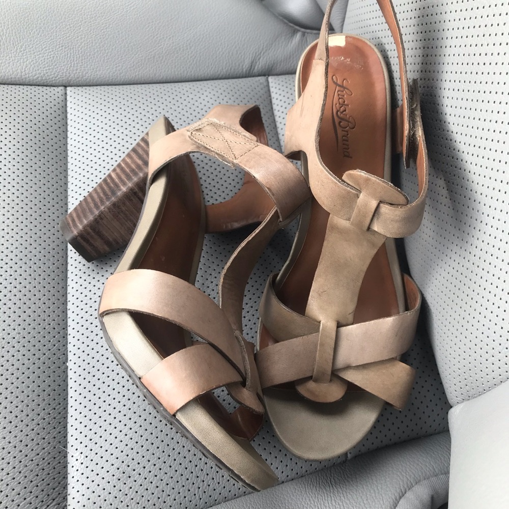 |Lucky Brand| Pettee Leather Heeled Sandal 8.5